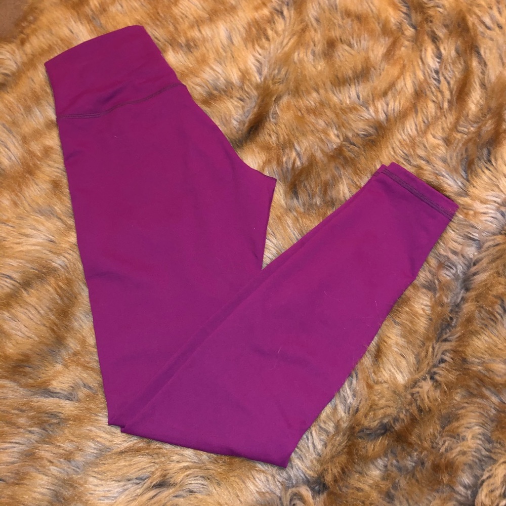 Magenta leggings!